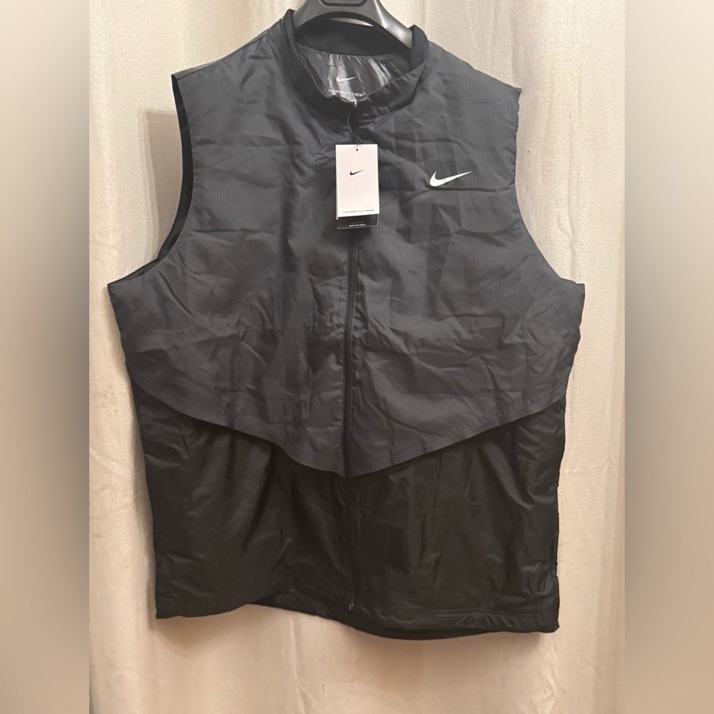 Nike Men’s Therma-Fit ADV Repel Golf Vest Black/Charcoal 
m sz XXL